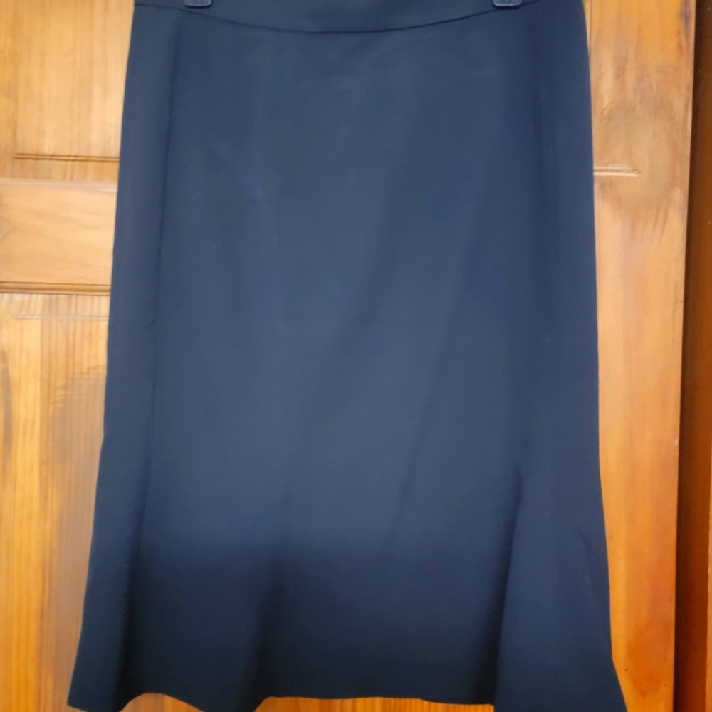 Black mermaid skirt 'NWT' 8